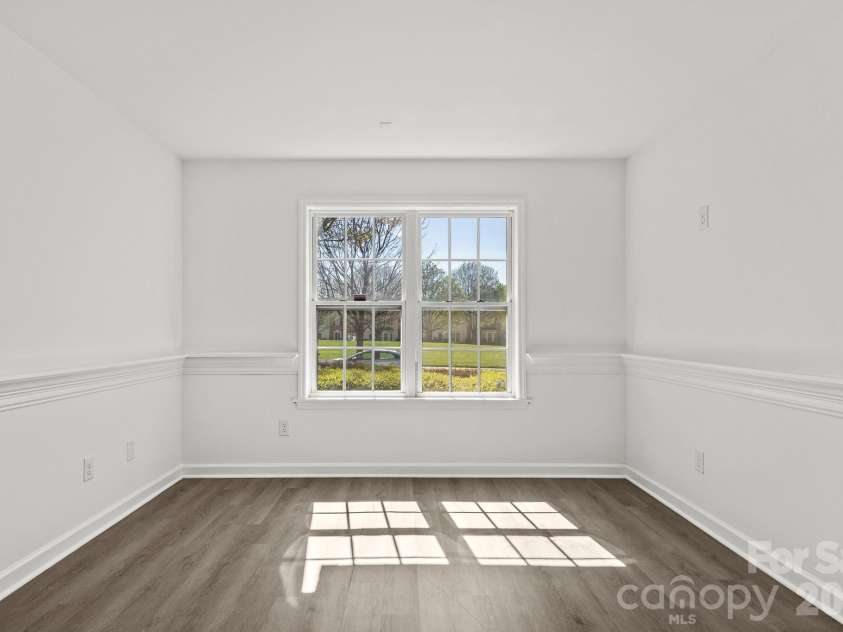 16209 Peachmont Drive, Cornelius, NC 28031.  MLS# CAR4365532, YatesRealty ID 25824. 