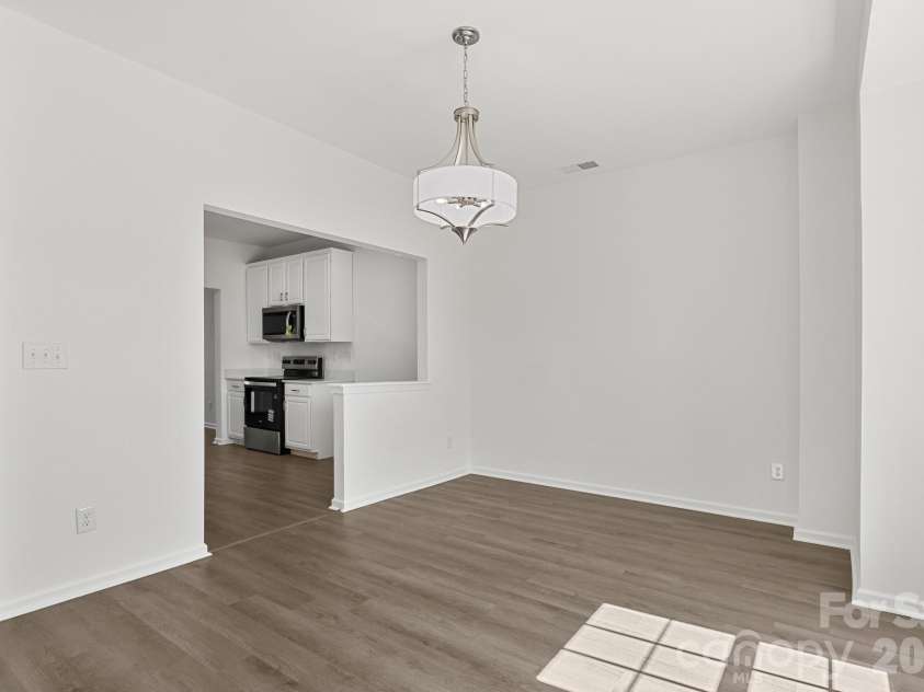 16209 Peachmont Drive, Cornelius, NC 28031.  MLS# CAR4365532, YatesRealty ID 25824. 