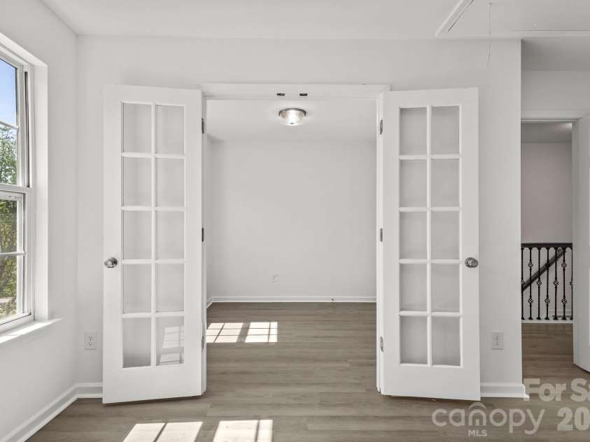 16209 Peachmont Drive, Cornelius, NC 28031.  MLS# CAR4365532, YatesRealty ID 25824. 