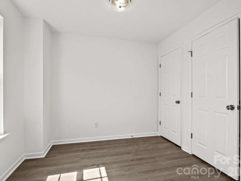 16209 Peachmont Drive, Cornelius, NC 28031.  MLS# CAR4365532, YatesRealty ID 25824. 