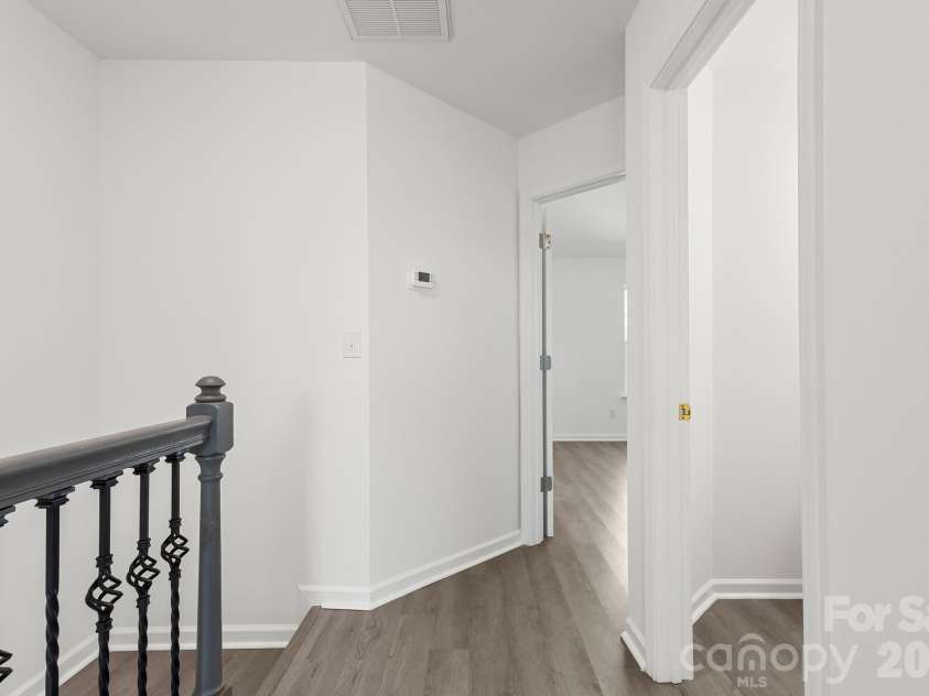 16209 Peachmont Drive, Cornelius, NC 28031.  MLS# CAR4365532, YatesRealty ID 25824. 