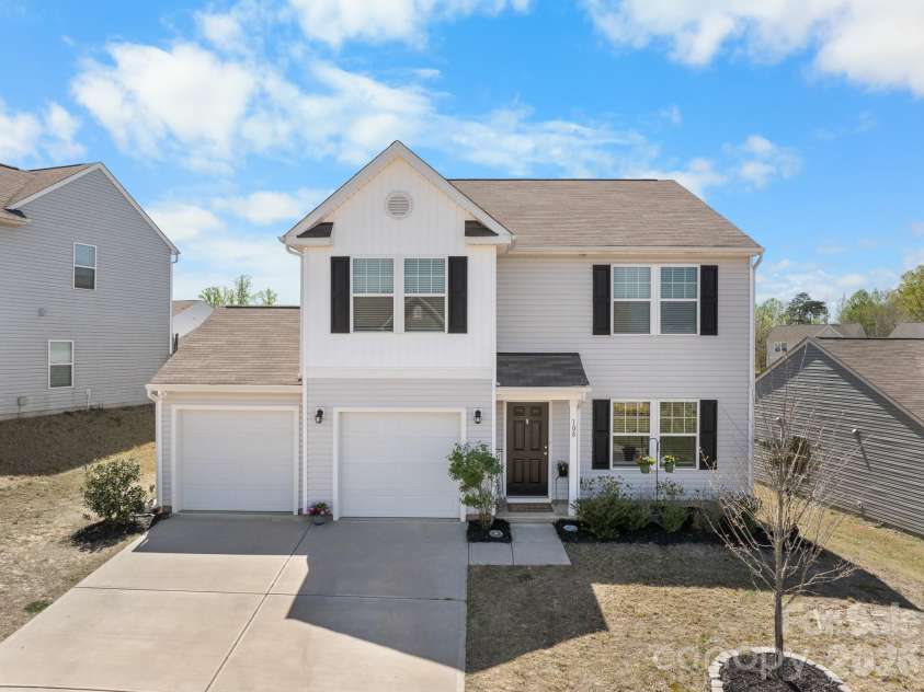 108 Galley Lane, Statesville, NC 28677.  MLS# CAR4368676, YatesRealty ID 25825. 
