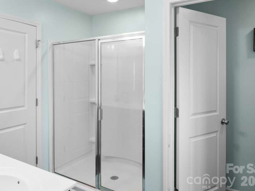 108 Galley Lane, Statesville, NC 28677.  MLS# CAR4368676, YatesRealty ID 25825. 