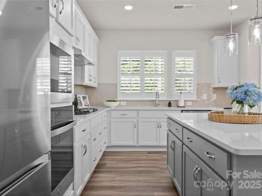 5481 Comiskey Alley, Kannapolis, NC 28081.  MLS# CAR4264739, YatesRealty ID 25826. 