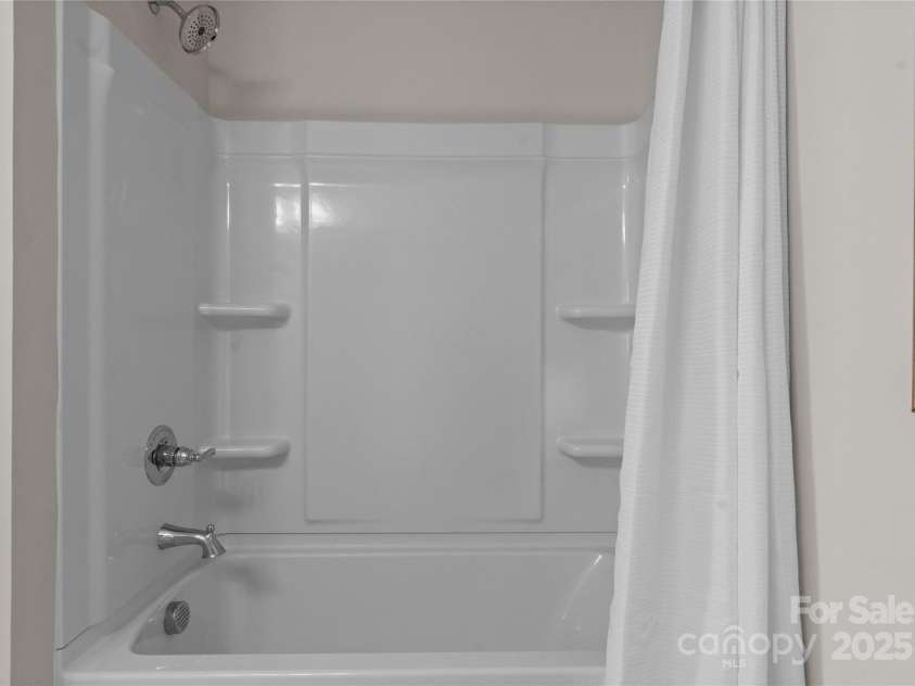 5481 Comiskey Alley, Kannapolis, NC 28081.  MLS# CAR4264739, YatesRealty ID 25826. 