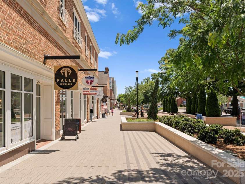 5481 Comiskey Alley, Kannapolis, NC 28081.  MLS# CAR4264739, YatesRealty ID 25826. 