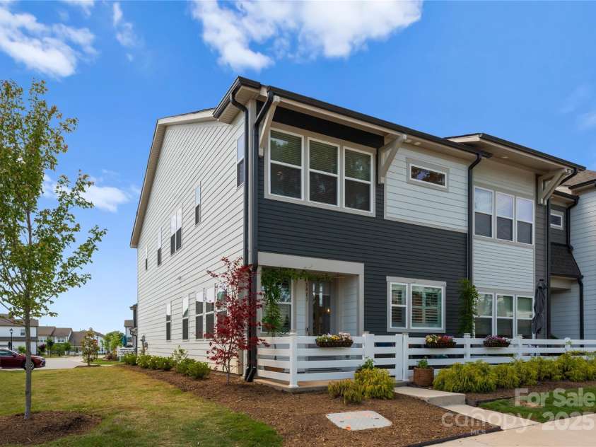 5481 Comiskey Alley, Kannapolis, NC 28081.  MLS# CAR4264739, YatesRealty ID 25826. 