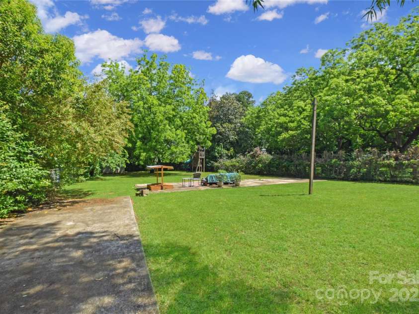 1101 Pee Dee Avenue, Albemarle, NC 28001.  MLS# CAR4255750, YatesRealty ID 25827. 