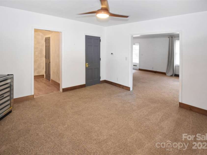 1101 Pee Dee Avenue, Albemarle, NC 28001.  MLS# CAR4255750, YatesRealty ID 25827. 