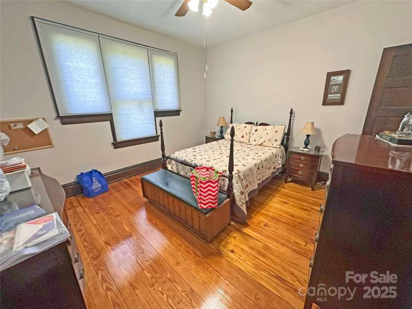 318 Laurel Street, Lincolnton, NC 28092.  MLS# CAR4273620, YatesRealty ID 25828. 3rd bedroom