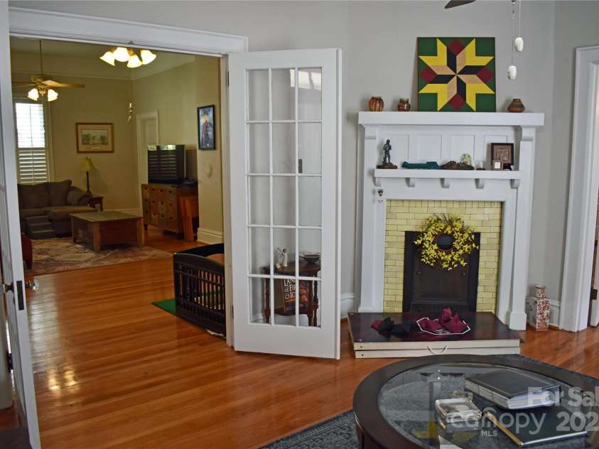 318 Laurel Street, Lincolnton, NC 28092.  MLS# CAR4273620, YatesRealty ID 25828. 