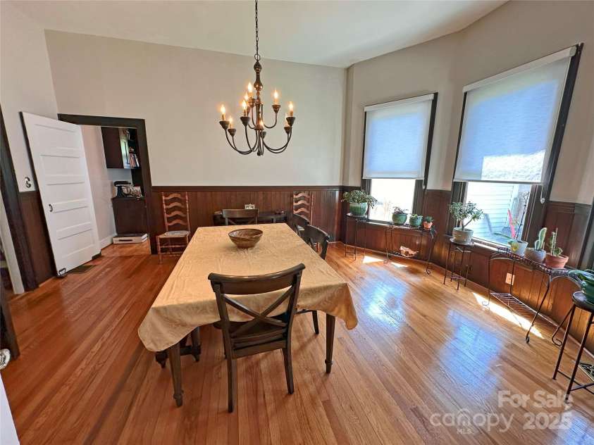 318 Laurel Street, Lincolnton, NC 28092.  MLS# CAR4273620, YatesRealty ID 25828. 