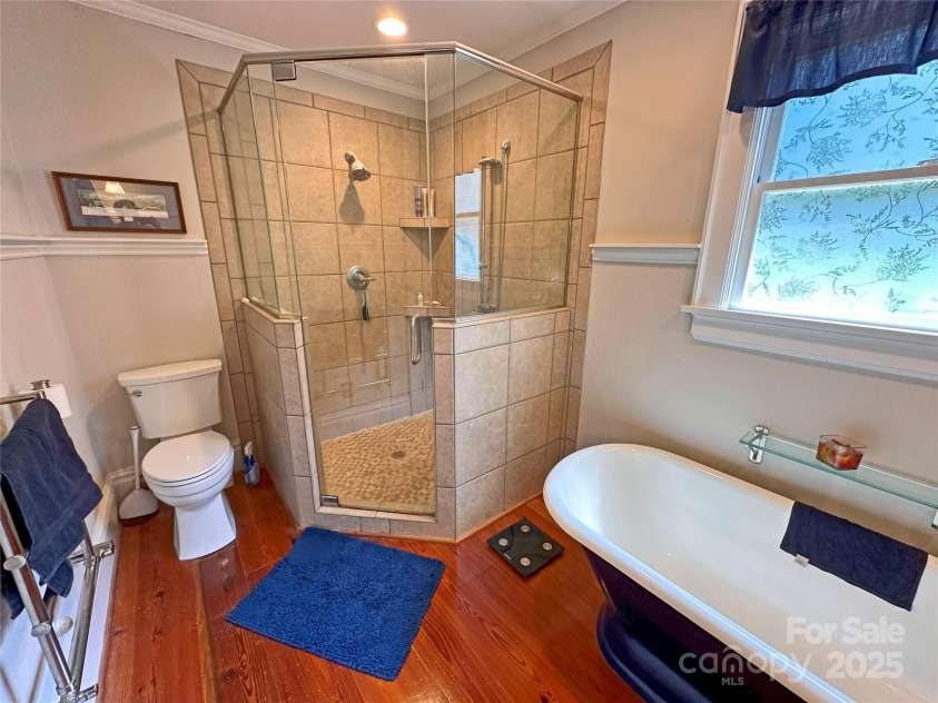 318 Laurel Street, Lincolnton, NC 28092.  MLS# CAR4273620, YatesRealty ID 25828. 