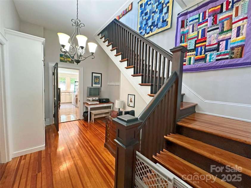 318 Laurel Street, Lincolnton, NC 28092.  MLS# CAR4273620, YatesRealty ID 25828. 