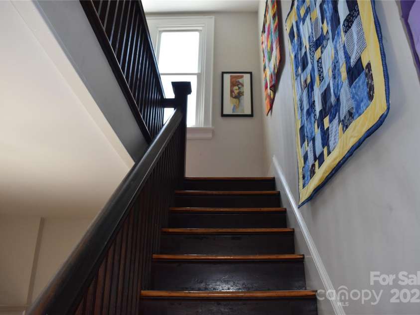 318 Laurel Street, Lincolnton, NC 28092.  MLS# CAR4273620, YatesRealty ID 25828. 