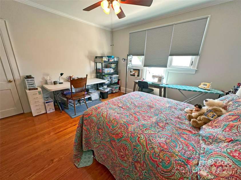 318 Laurel Street, Lincolnton, NC 28092.  MLS# CAR4273620, YatesRealty ID 25828. 