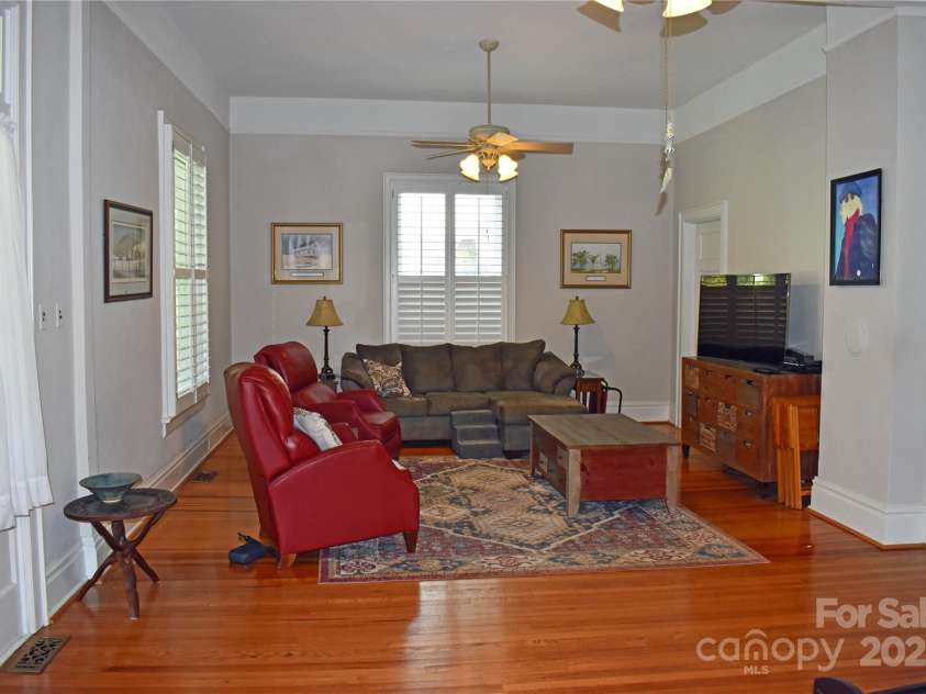 318 Laurel Street, Lincolnton, NC 28092.  MLS# CAR4273620, YatesRealty ID 25828. Living Room