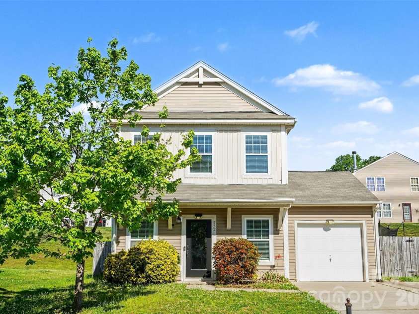532 Sansberry Drive, York, SC 29745.  MLS# CAR4369172, YatesRealty ID 25828. 