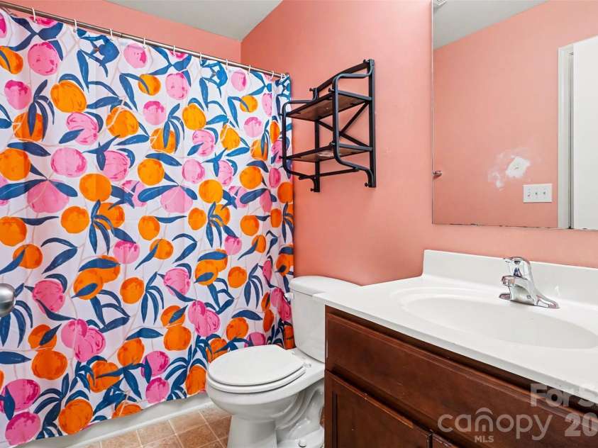 532 Sansberry Drive, York, SC 29745.  MLS# CAR4369172, YatesRealty ID 25828. 