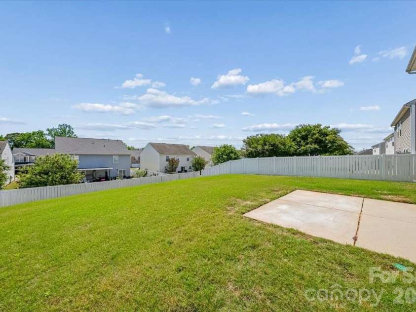 1000 Silverberry Street, Gastonia, NC 28054.  MLS# CAR4377889, YatesRealty ID 25829. 