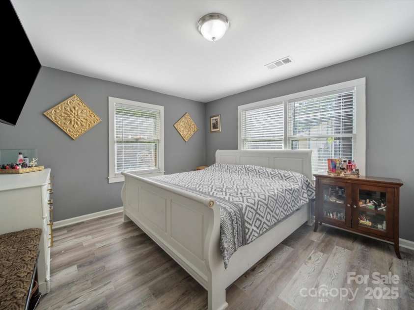 339 Arnold Street, Rock Hill, SC 29730.  MLS# CAR4263980, YatesRealty ID 25829. Bedroom 1