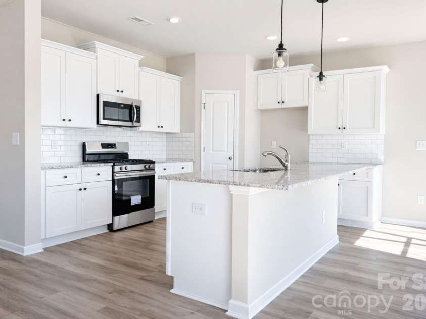 13123 Hamilton Road, Charlotte, NC 28273.  MLS# CAR4337115, YatesRealty ID 2583. 