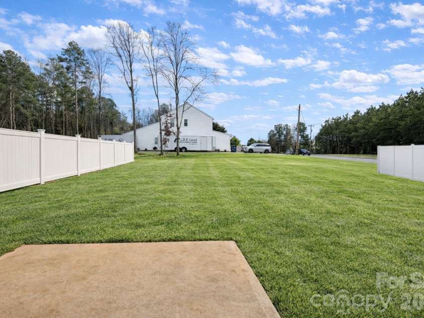 13123 Hamilton Road, Charlotte, NC 28273.  MLS# CAR4337115, YatesRealty ID 2583. 