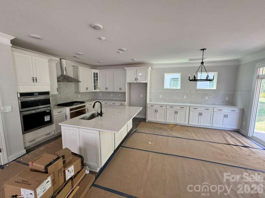 13127 Foxberry Road, Charlotte, NC 28213.  MLS# CAR4370666, YatesRealty ID 25830. 