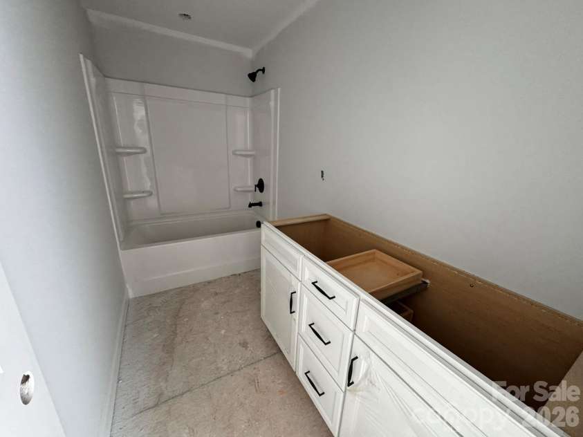 13127 Foxberry Road, Charlotte, NC 28213.  MLS# CAR4370666, YatesRealty ID 25830. Bath 2