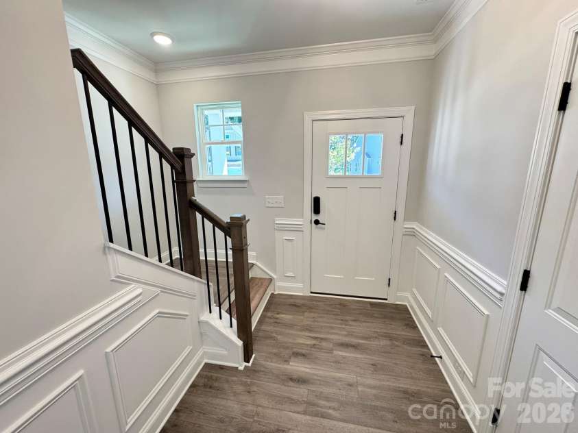 13127 Foxberry Road, Charlotte, NC 28213.  MLS# CAR4370666, YatesRealty ID 25830. Entryway