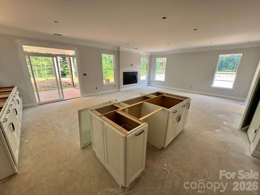 13127 Foxberry Road, Charlotte, NC 28213.  MLS# CAR4370666, YatesRealty ID 25830. Kitchen