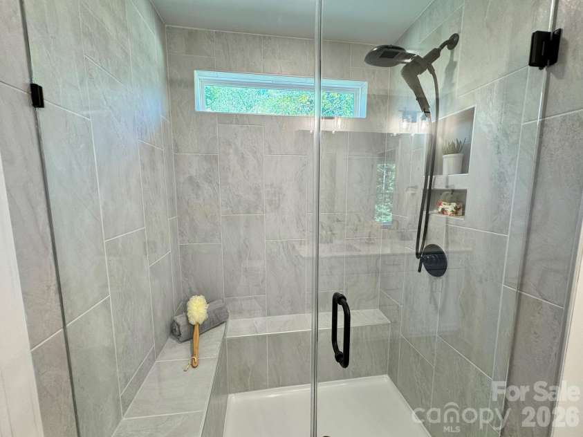 13127 Foxberry Road, Charlotte, NC 28213.  MLS# CAR4370666, YatesRealty ID 25830. Primary Bathroom