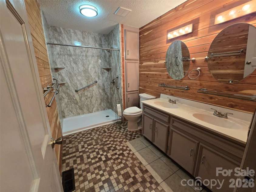 6782 Shiloh Road, Liberty, NC 27298.  MLS# CAR4366351, YatesRealty ID 25832. 