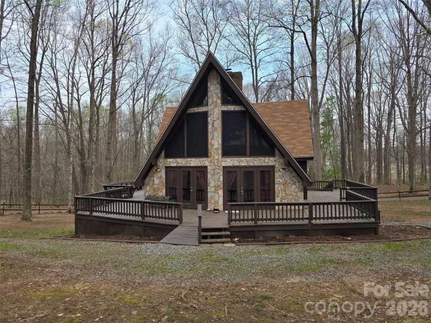 6782 Shiloh Road, Liberty, NC 27298.  MLS# CAR4366351, YatesRealty ID 25832. 