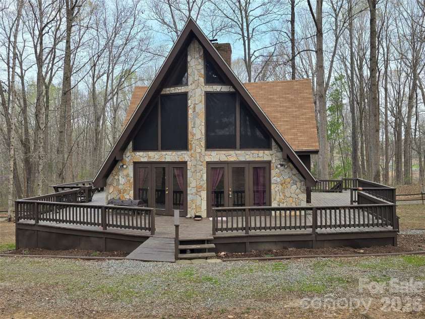 6782 Shiloh Road, Liberty, NC 27298.  MLS# CAR4366351, YatesRealty ID 25832. 