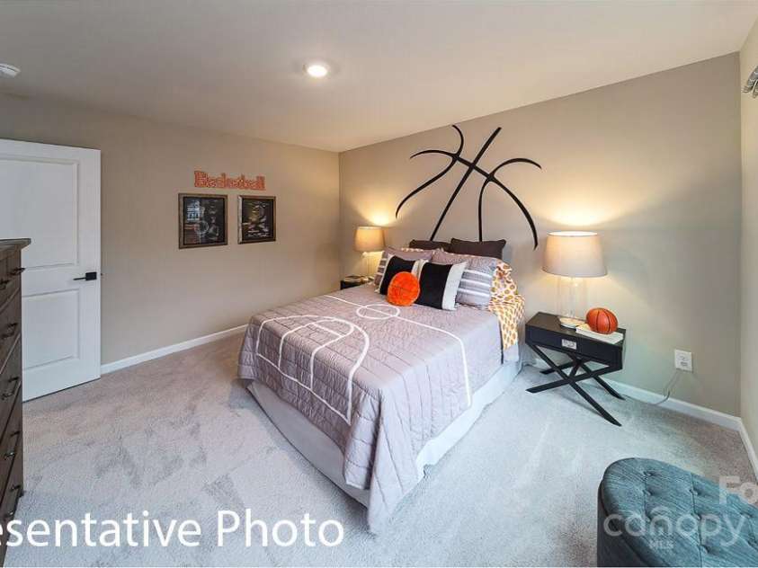 7030 Butternut Oak Terrace, Huntersville, NC 28078.  MLS# CAR4271569, YatesRealty ID 25832. 
