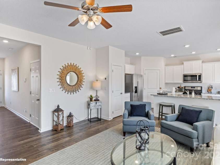 3908 Coleman Drive, Charlotte, NC 28215.  MLS# CAR4269013, YatesRealty ID 25833. 