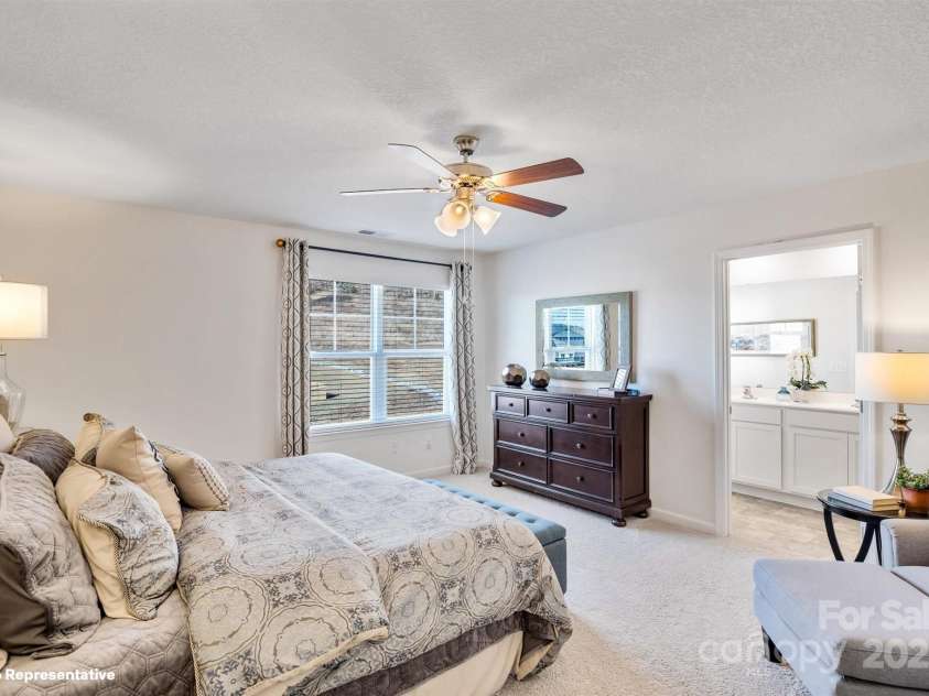 3908 Coleman Drive, Charlotte, NC 28215.  MLS# CAR4269013, YatesRealty ID 25833. 