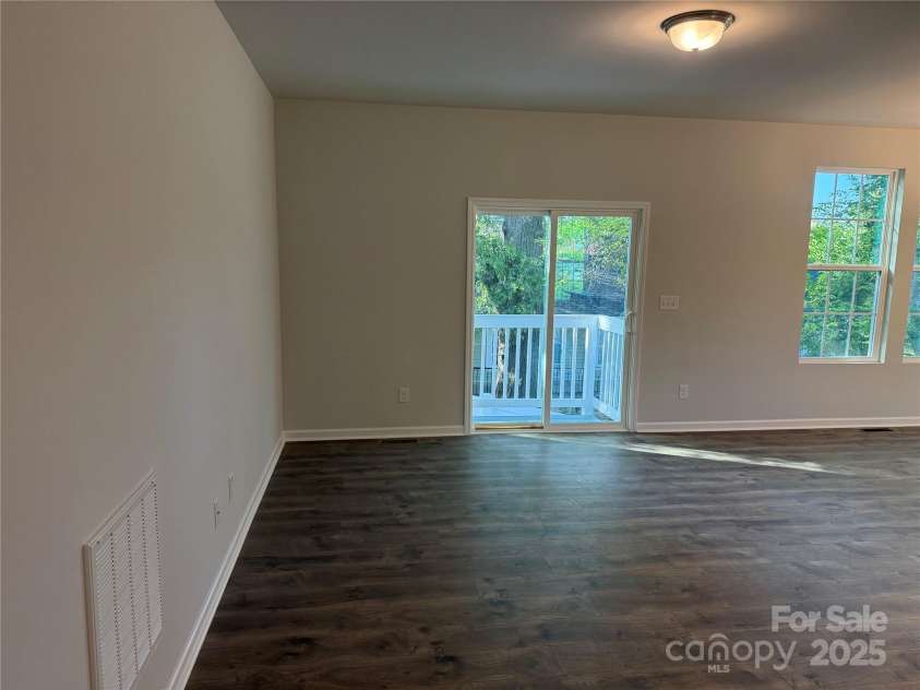 7 Scott Street, Concord, NC 28025.  MLS# CAR4328282, YatesRealty ID 25835. GreatRoom