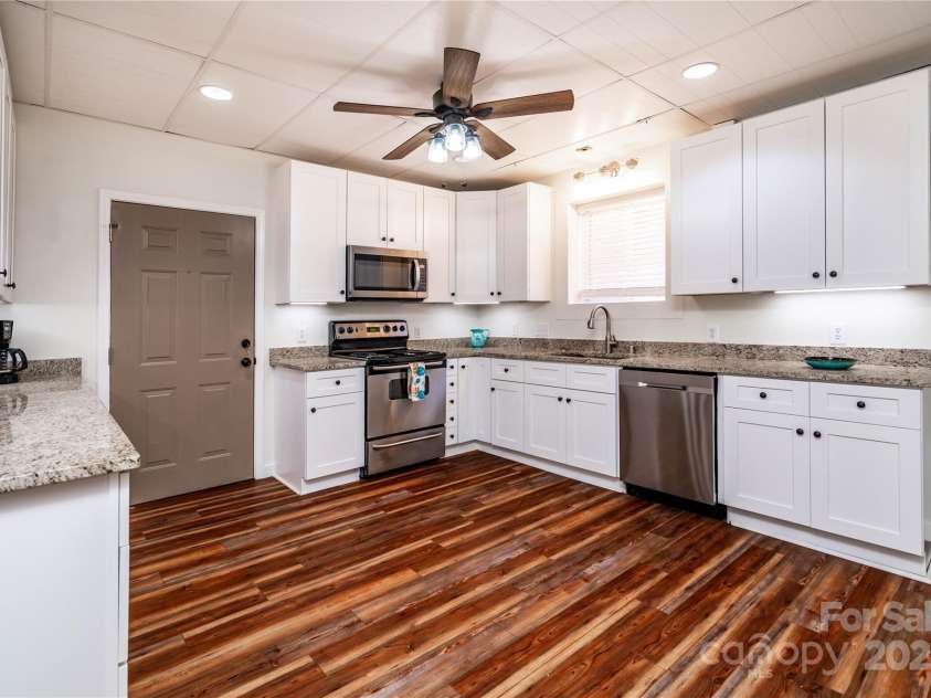 5258 Bandys Cross Road, Catawba, NC 28609.  MLS# CAR4260982, YatesRealty ID 25836. 