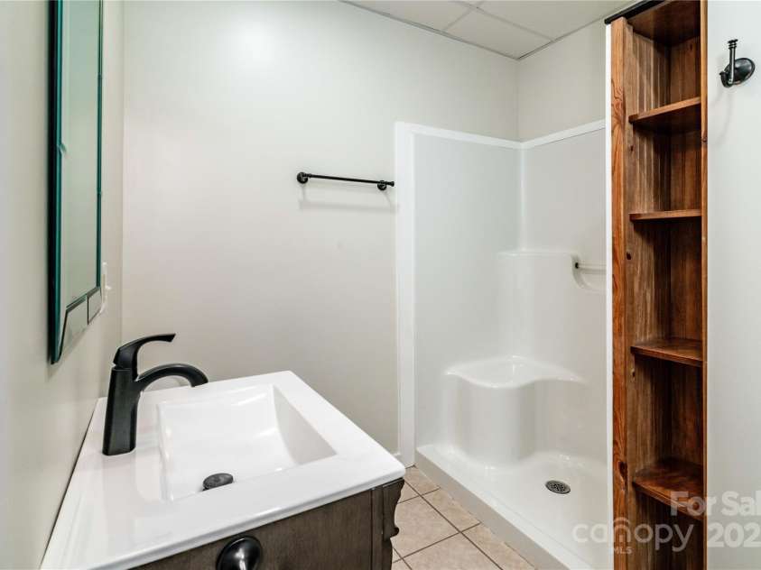 5258 Bandys Cross Road, Catawba, NC 28609.  MLS# CAR4260982, YatesRealty ID 25836. 