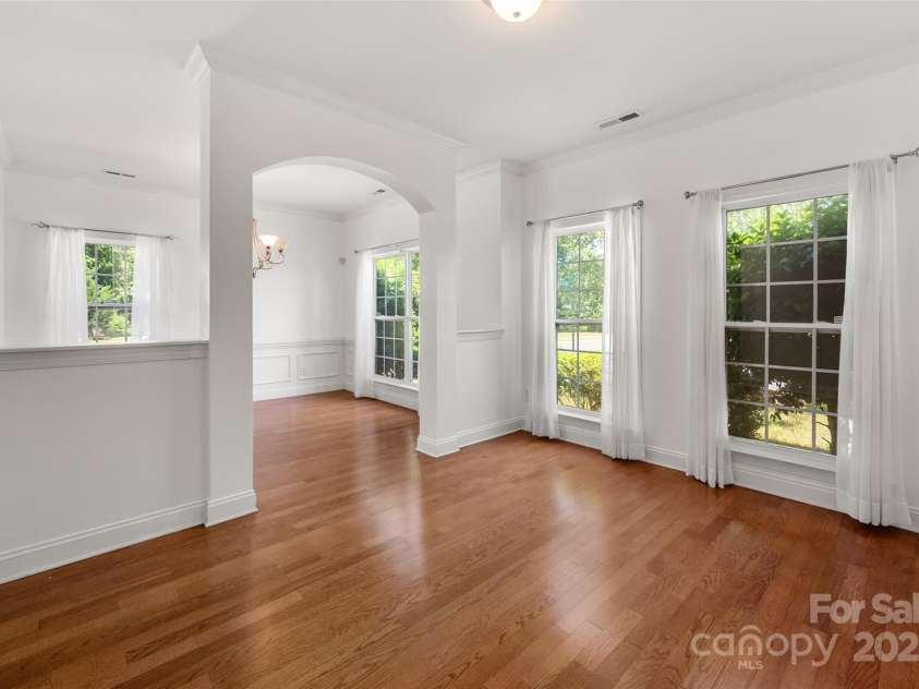 12802 Waterlyn Club Drive, Charlotte, NC 28278.  MLS# CAR4253323, YatesRealty ID 25837. 