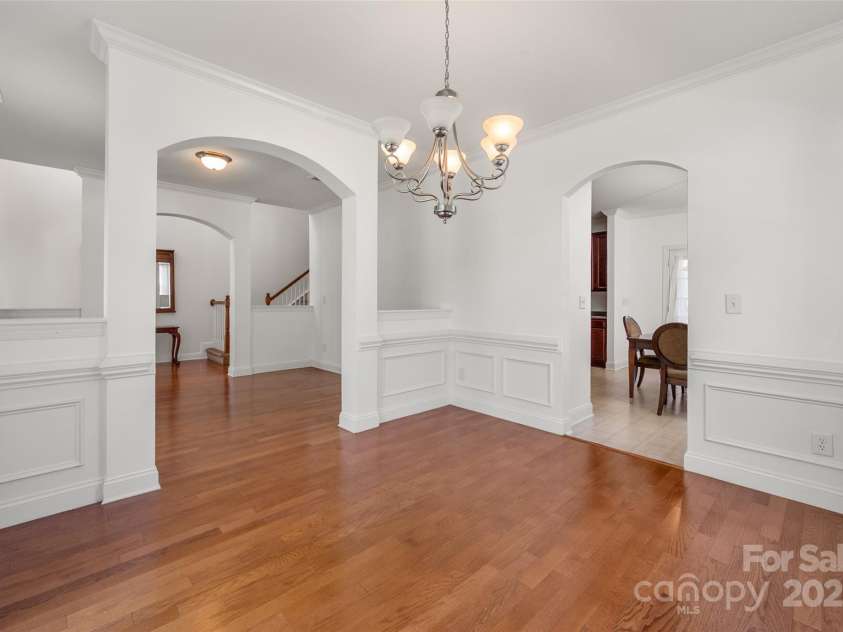 12802 Waterlyn Club Drive, Charlotte, NC 28278.  MLS# CAR4253323, YatesRealty ID 25837. 