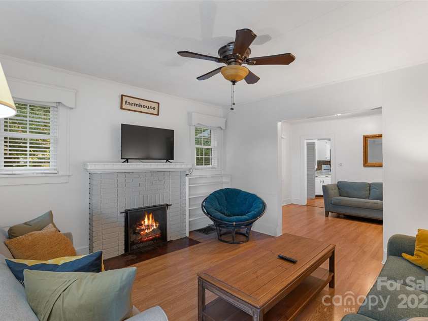 163 Pisgah View Road, Asheville, NC 28806.  MLS# CAR4294494, YatesRealty ID 2584. Main living area