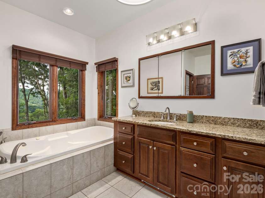 37 Enclave Drive, Waynesville, NC 28786.  MLS# CAR4329096, YatesRealty ID 2584. 