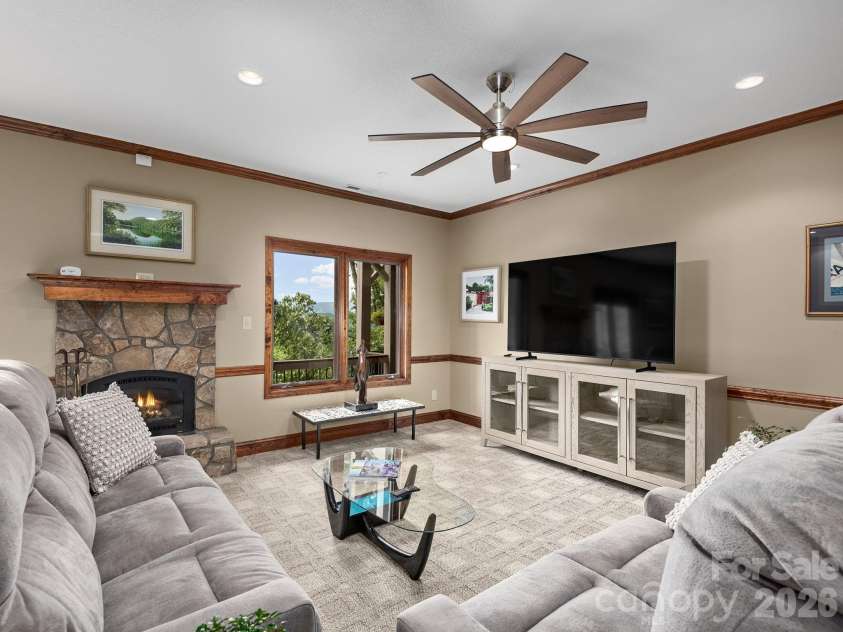 37 Enclave Drive, Waynesville, NC 28786.  MLS# CAR4329096, YatesRealty ID 2584. 