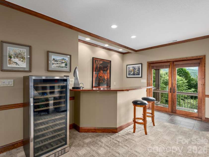 37 Enclave Drive, Waynesville, NC 28786.  MLS# CAR4329096, YatesRealty ID 2584. 