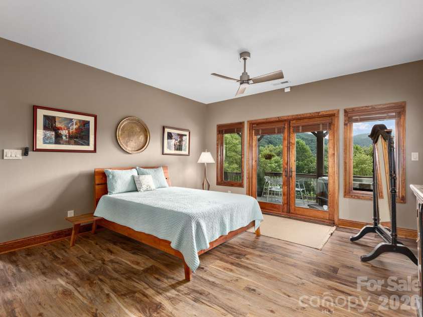 37 Enclave Drive, Waynesville, NC 28786.  MLS# CAR4329096, YatesRealty ID 2584. 