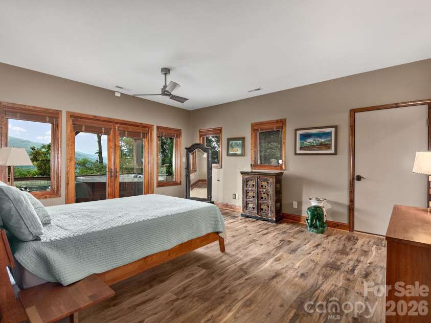 37 Enclave Drive, Waynesville, NC 28786.  MLS# CAR4329096, YatesRealty ID 2584. 