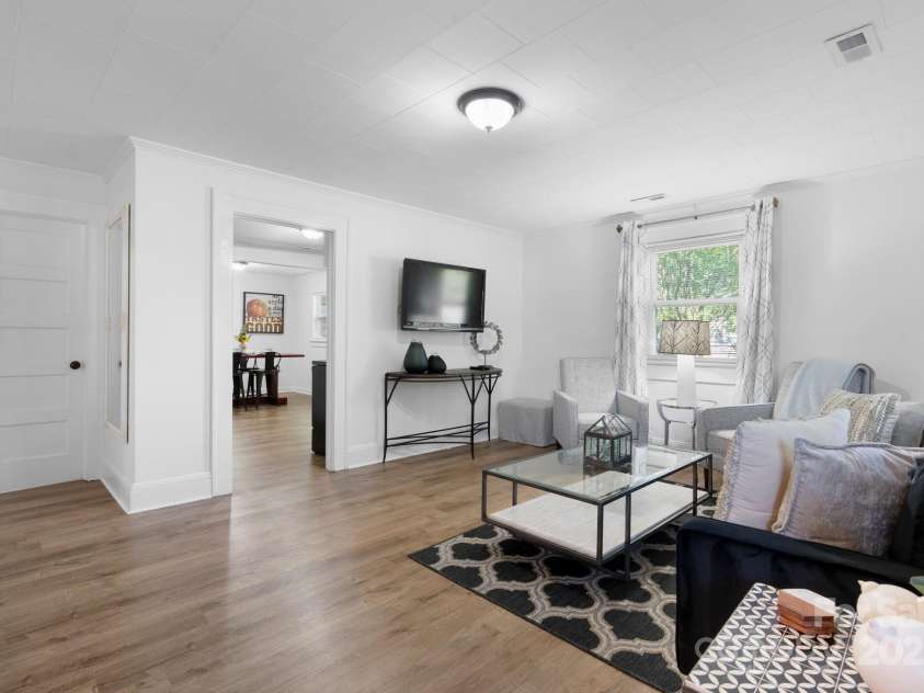 116 Barnes Lane, Stony Point, NC 28678.  MLS# CAR4313690, YatesRealty ID 25840. 